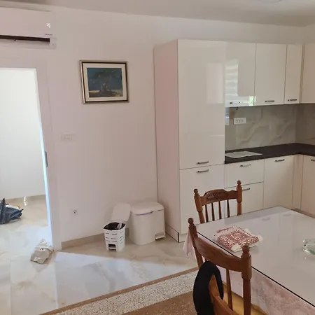 Zdena * Kaštela
